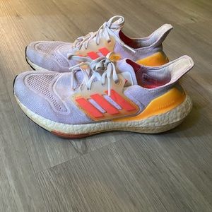 Adidas Ultraboost 22 Women’s Size 7